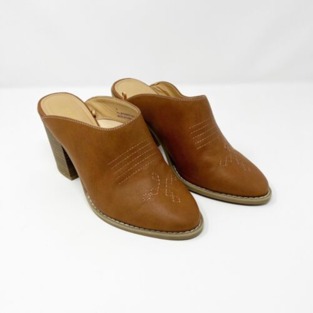 Express Womens Brown Pointed Toe Heeled Mules Block Heel Western Stitch Size 6